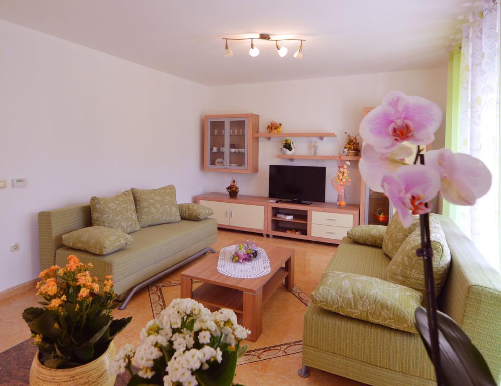 Garden Apartment Maria ヴルサル エクステリア 写真