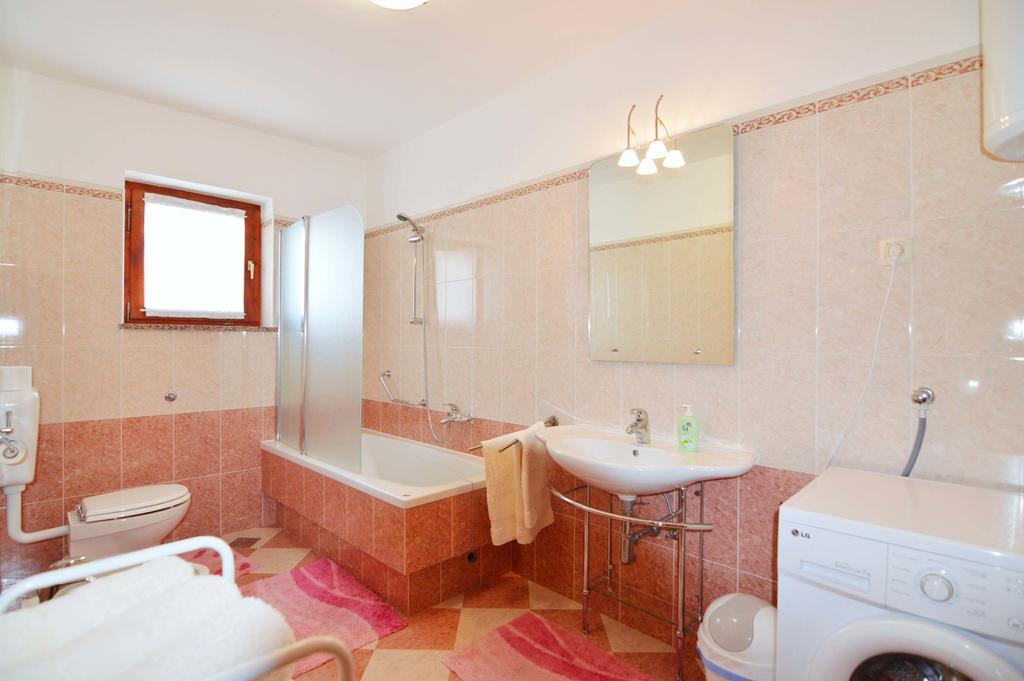 Garden Apartment Maria ヴルサル エクステリア 写真